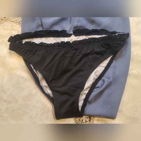 ⭐️ Mainstreet Collection Bikini Ruffle Bottom Only * Read Details - Picture 8 of 9